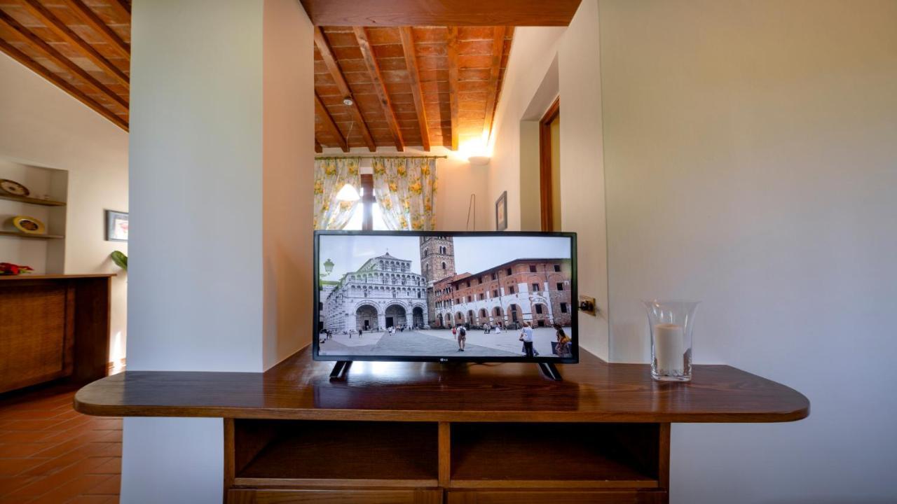 Il Cottage Di Patrizia Lucca Eksteriør bilde