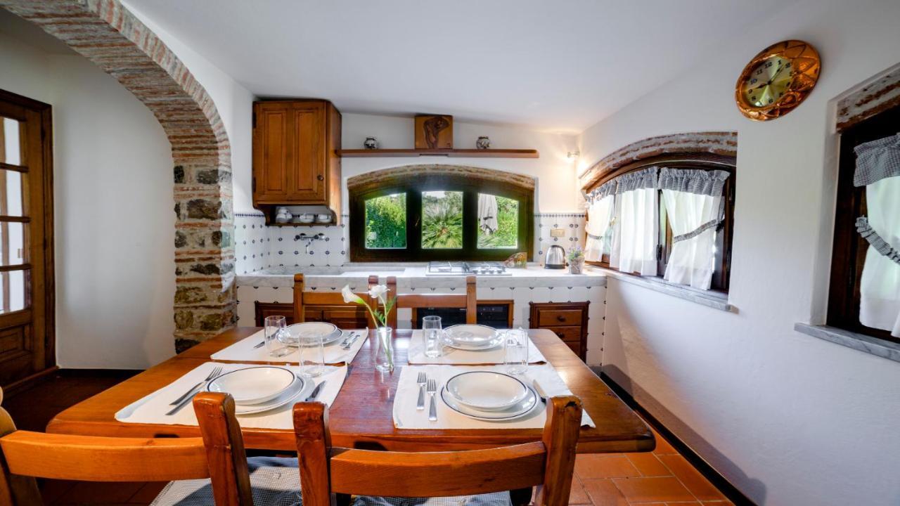 Il Cottage Di Patrizia Lucca Eksteriør bilde